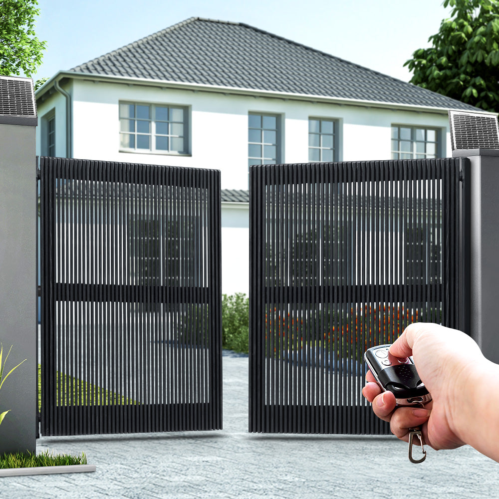 LockMaster Swing Gate Opener Auto 20W Solar Power Electric Remote Control 1000KG - Pet And Farm