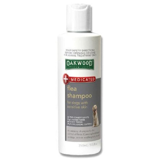 Oakwood Pet Medicated Flea Shampoo - Pet And Farm