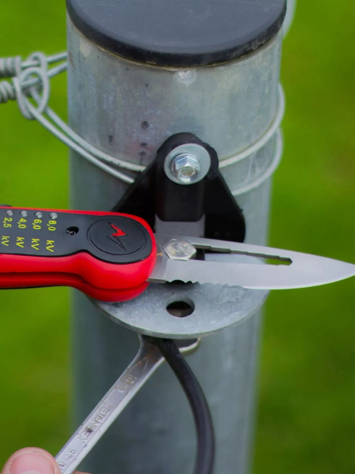Boundary Blade Fence Tester & Pocket Knife Tool