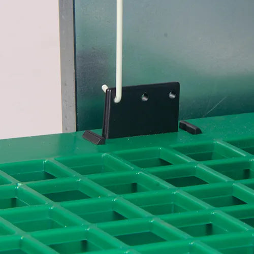 Bainbridge Poultry Treadle Feeder 12kg - Pet And Farm 