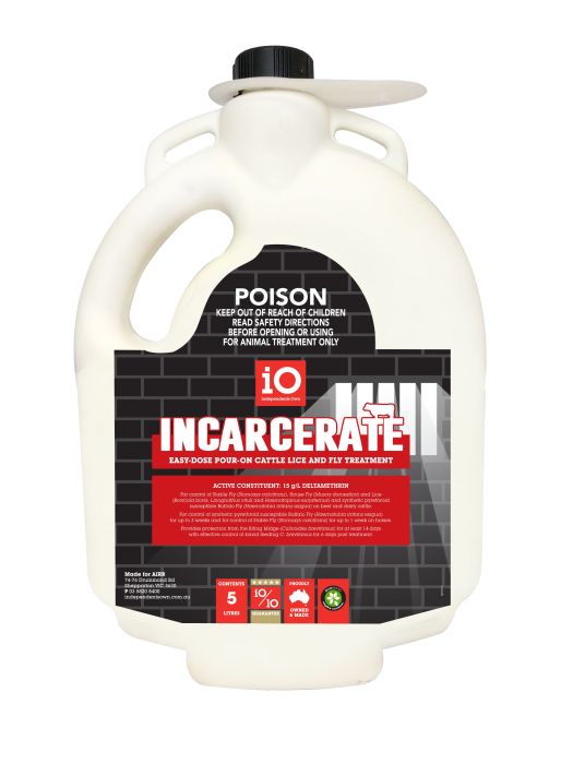 iO Incarcerate Pour-on Cattle Lice And Fly Treatment